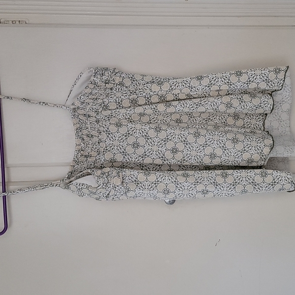 Women's Top - Picture 2 of 2